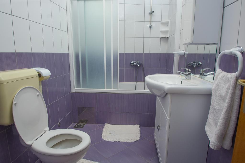 Apartments Jerkunica Rogoznica  Bilik gambar